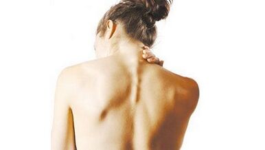 Comharthaí osteochondrosis an dromlaigh cheirbheacs