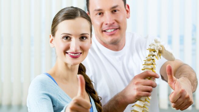 Le cóireáil tráthúil, is féidir stop a chur le forbairt osteochondrosis.